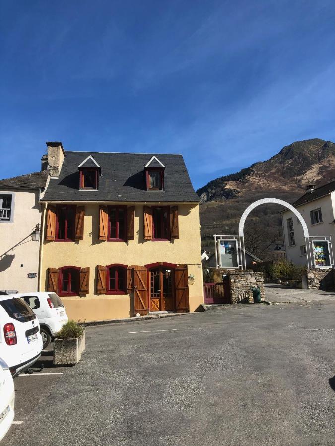 La Petite Maison Des Montagnes Luz-Saint-Sauveur Exterior foto