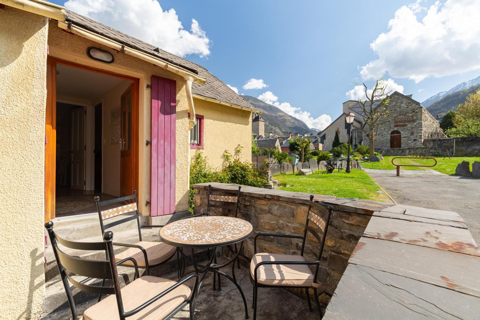La Petite Maison Des Montagnes Luz-Saint-Sauveur Exterior foto